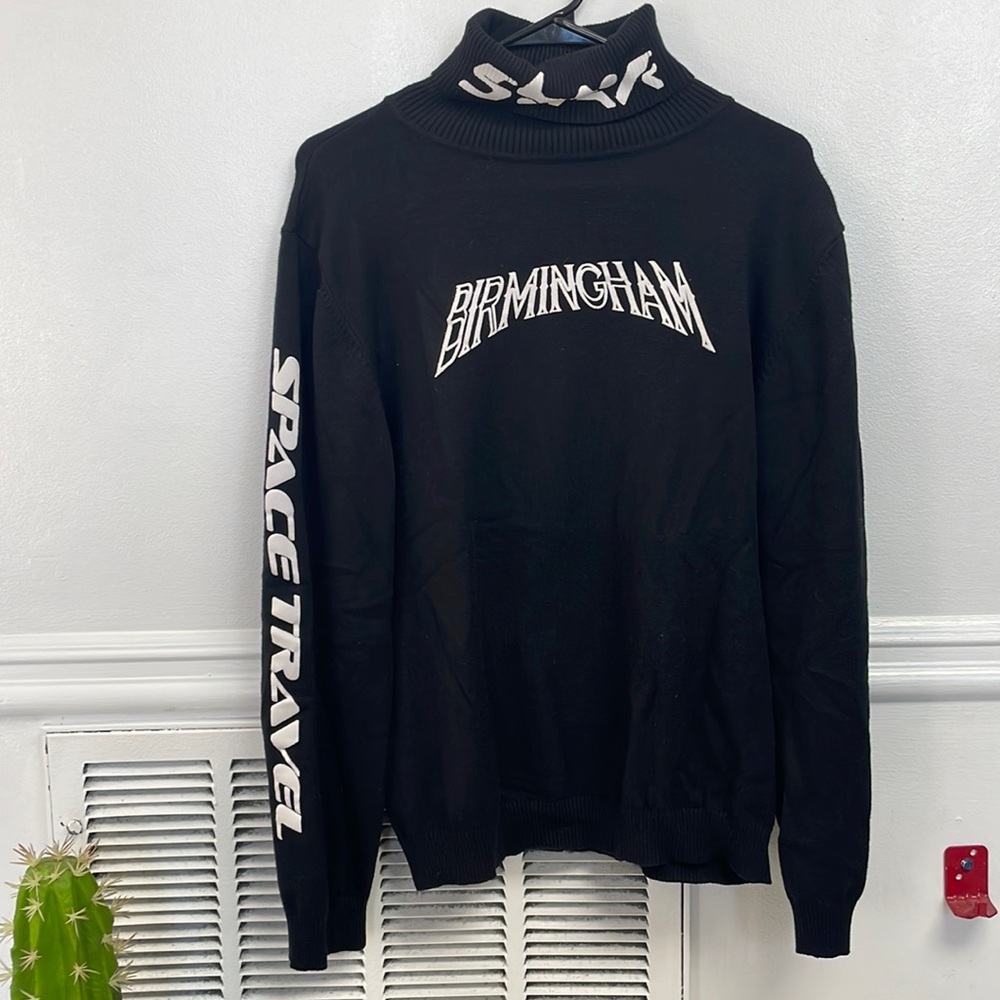 SHEIN Black graphic turtleneck